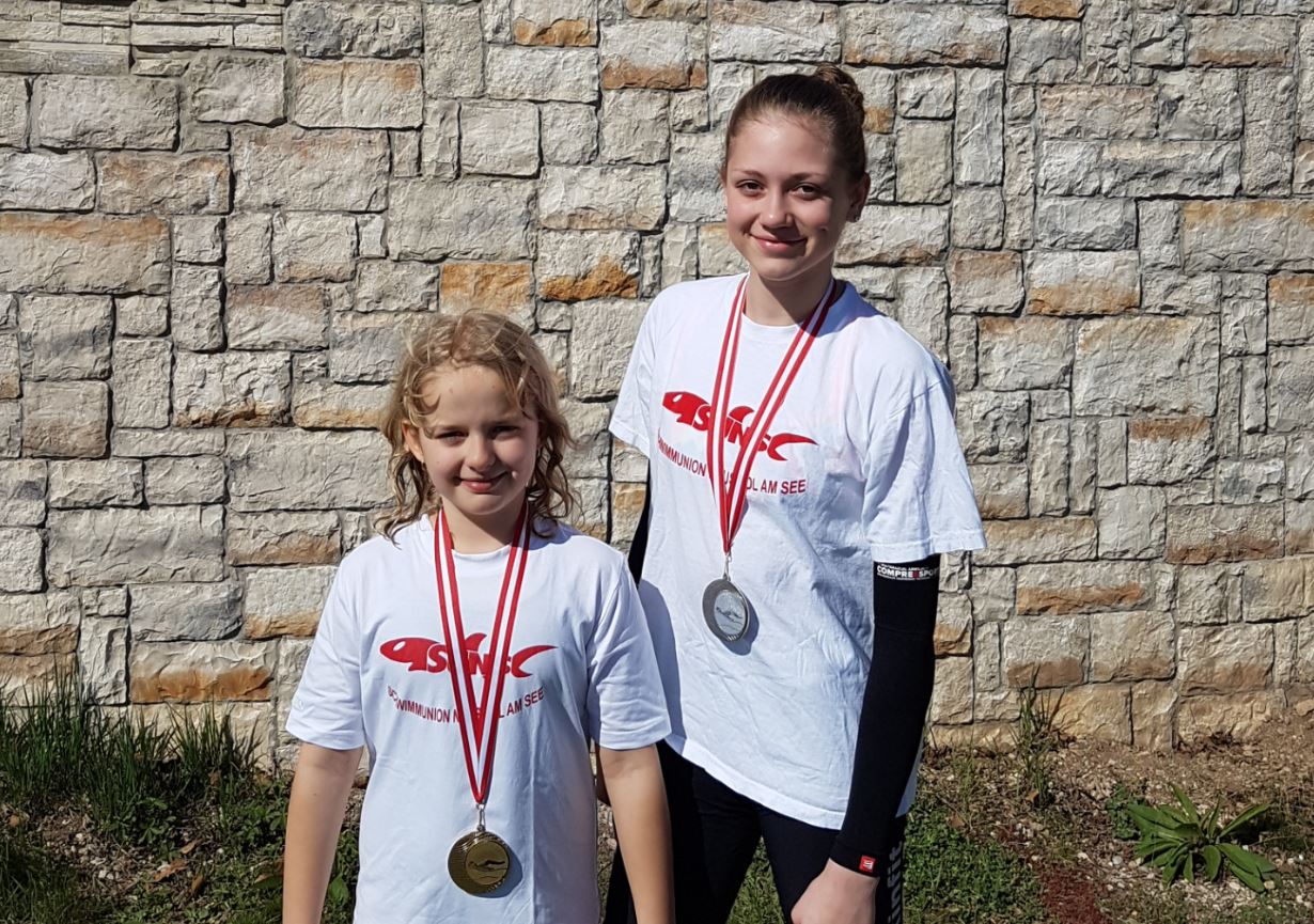 Die Medaillengewinnerinnen Sara Smarikova und Julia Grabowski