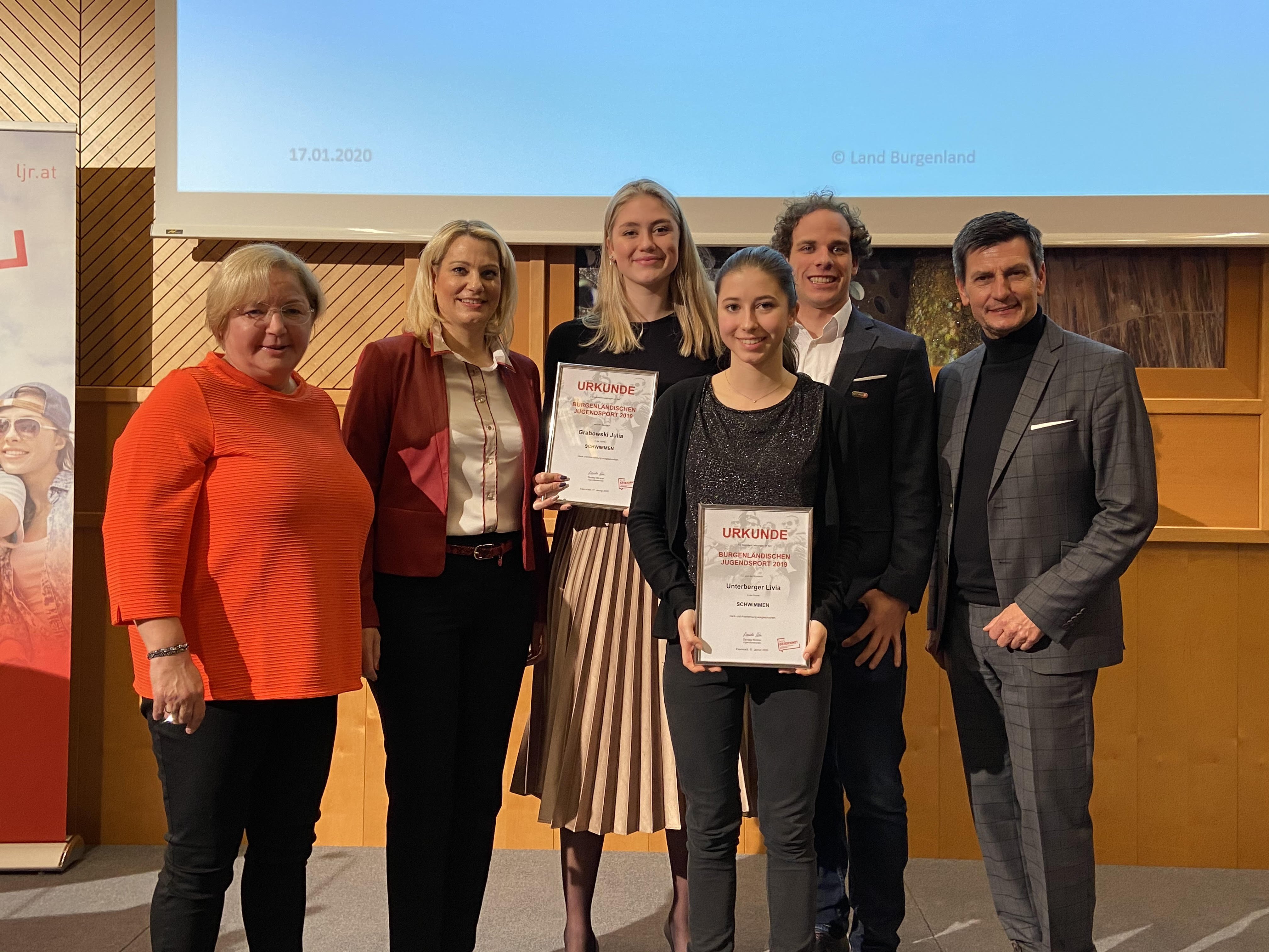 Gruppenfoto 58. JugendsportlerInnnen Ehrung